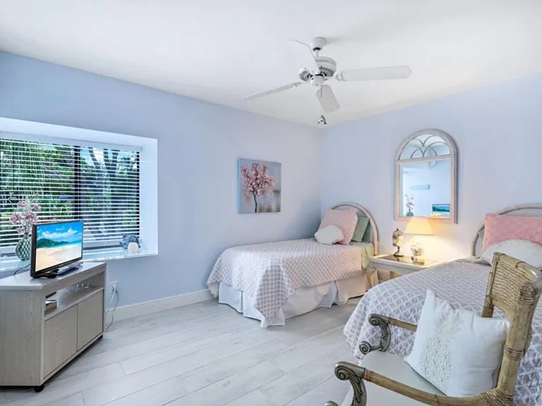 637 Beachwalk Cir #E-203 — Photo 5