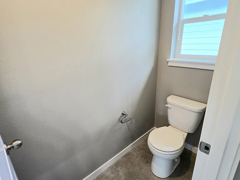 104 S Church St — Photo 20