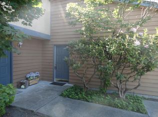 630 NW 185th St #3, Seattle, WA 98177