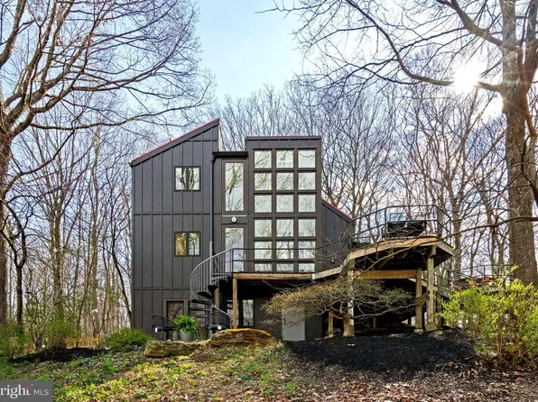 2905 Ash Mill Rd, Doylestown, PA 18902