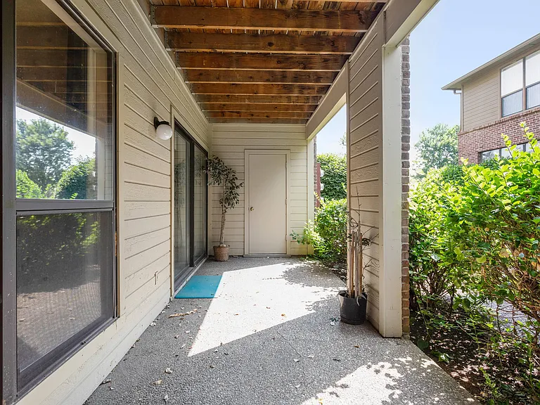 Private Patio or Balcony