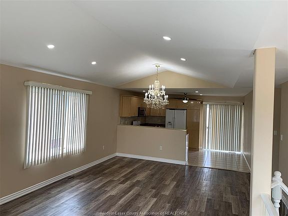 4th image of 4537 Fontana Ave