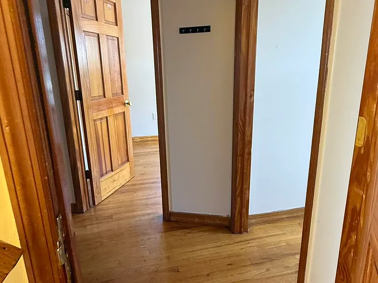28-20 21st Ave #2 — Photo 7