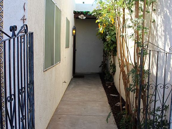 3rd image of 1425 E Torrey Pines Cir