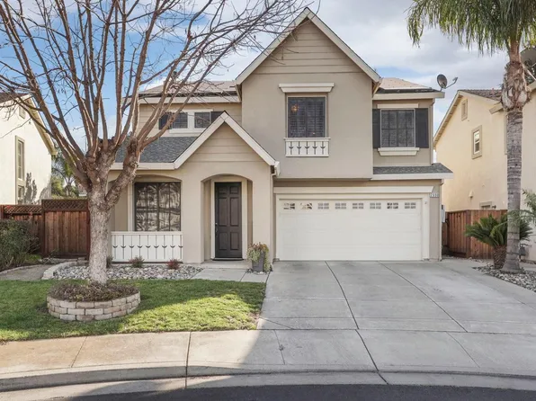 2690 Atherton Ct, Tracy, CA 95304
