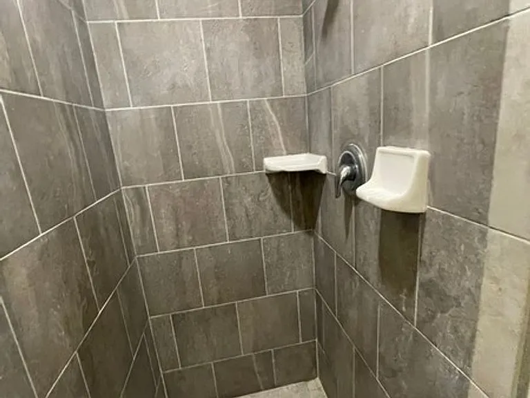 202 W Sheila Ln #1 — Photo 9