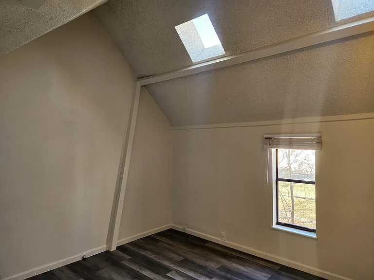 2304 S Williams St — Photo 23