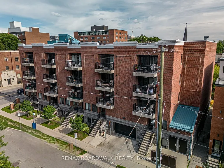 132 Daly Ave — Photo 1