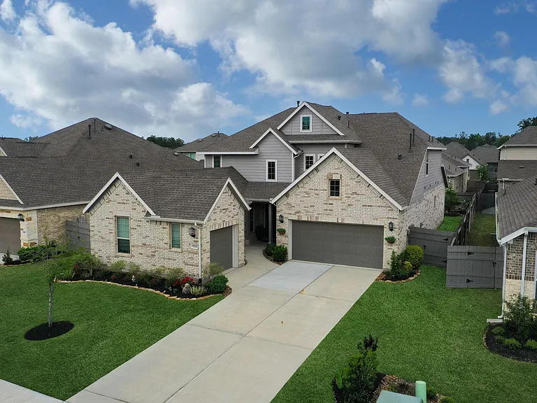 18323 Tiger Flowers Dr — Photo 1