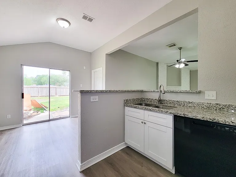 15814 Murrelet Ct — Photo 7
