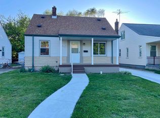 21119 Beechwood Ave, Eastpointe, MI 48021