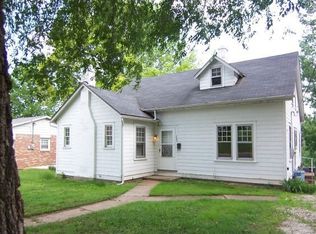 322 W 6th St, Washington, MO 63090