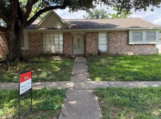 9002 Roos Rd, Houston, TX 77036