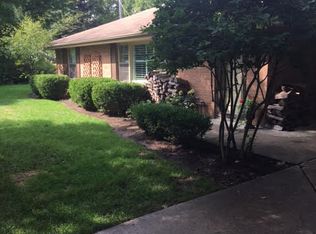 121 E Washington Ave, Lake Bluff, IL