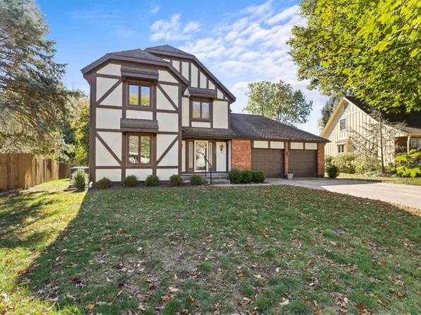 9403 W 116th Ter, Overland Park, KS 66210