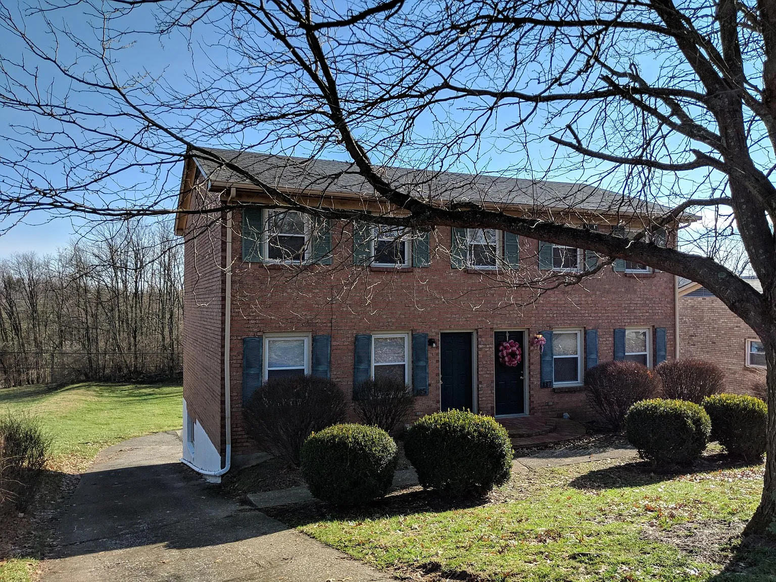 2 bed, 1.5 bath, 1720 sqft, $1,300 — Photo 2