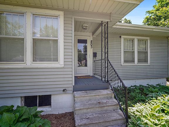 2nd image of 803 Osage St