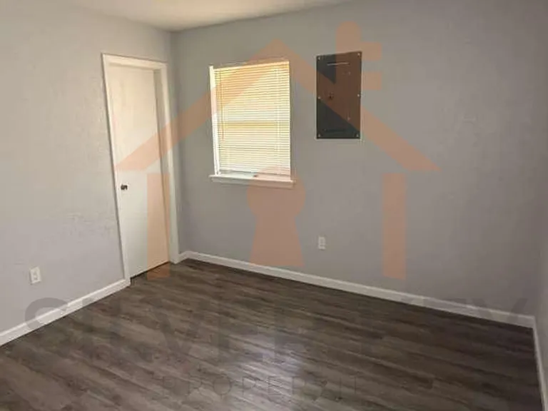 4625 SW H Ave — Photo 10