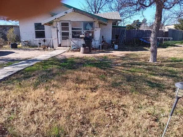 308 Monroe Ave, Lorenzo, TX 79343