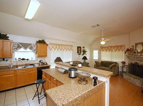 5th image of 6009 Kimberly Ct