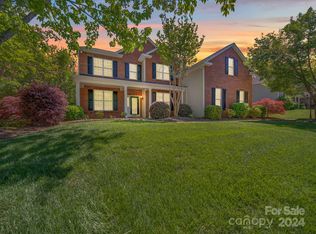 4820 Sandtyn Dr, Waxhaw, NC 28173