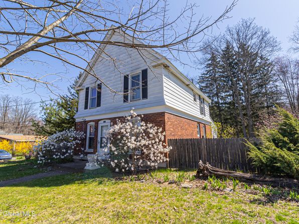 936 Kings Road, Schenectady, NY 12303
