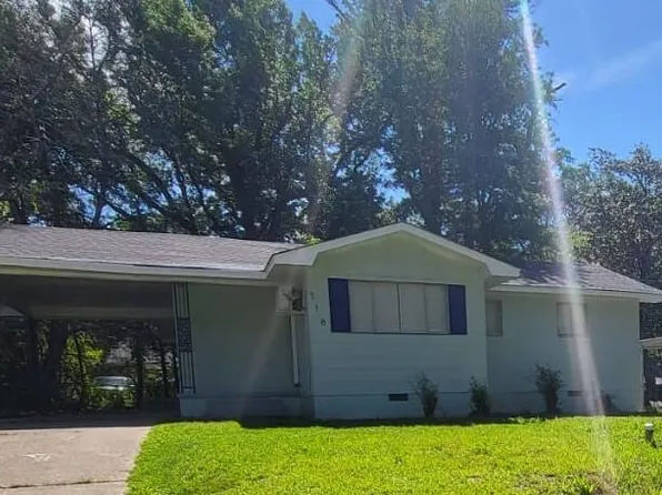 718 Glenmont Dr, Jackson, MS 39209