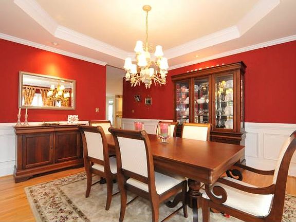 Large Formal Dining