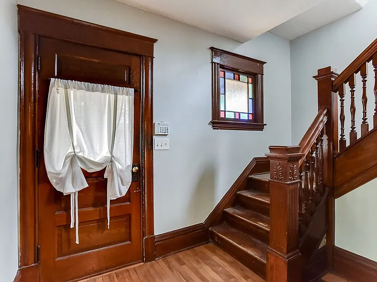 775 Jessamine Ave E — Photo 8