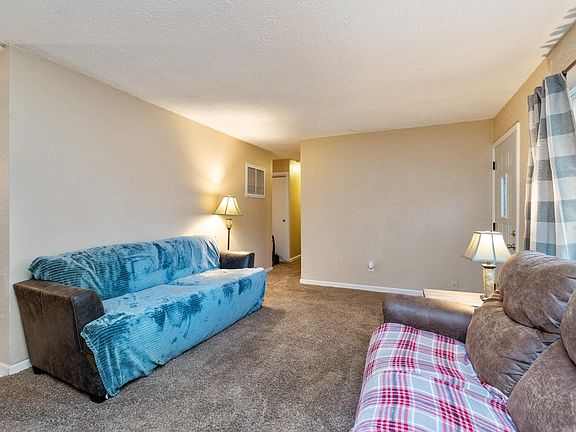 3rd image of 140 7th Avenue Ct NE