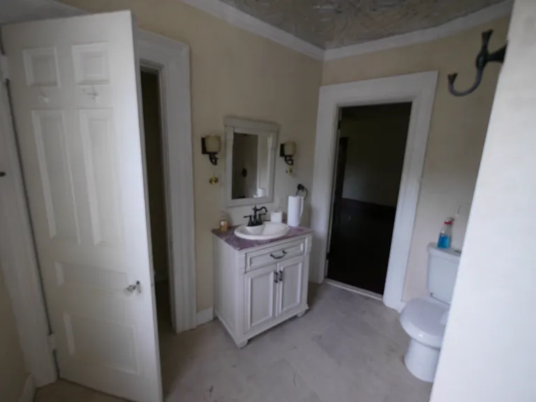 231 W Steuben St #2 — Photo 24