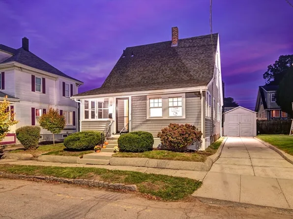 87 Hamden Cir, Quincy, MA 02170