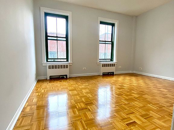 4th image of 531 E 78th St APT 6E