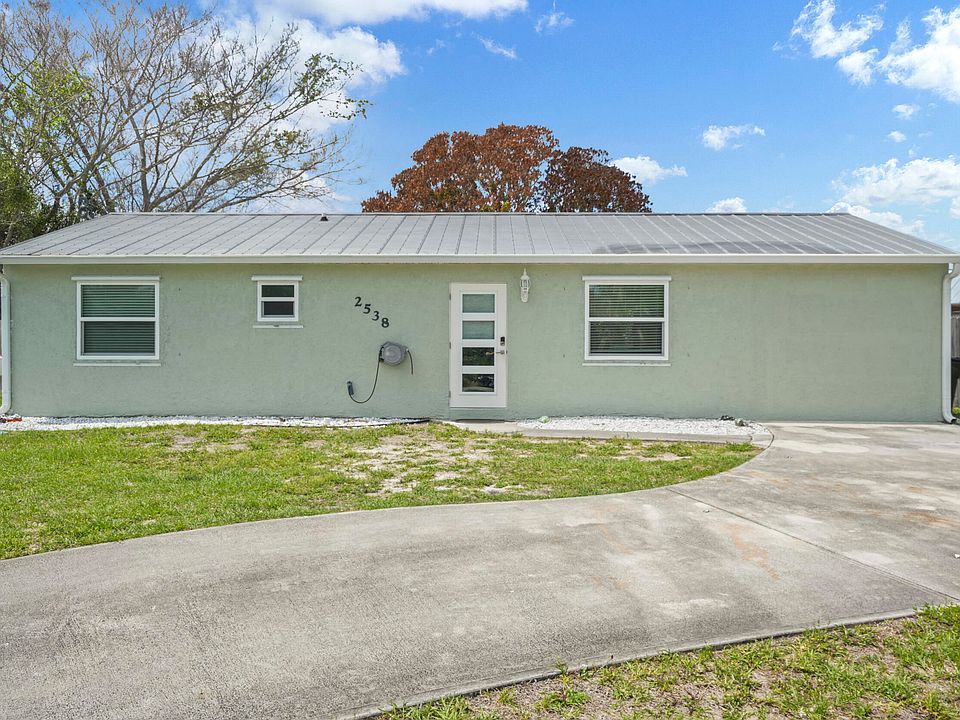 1st image of 2538 SE Allen Street