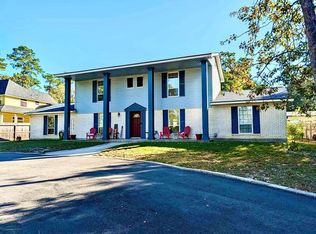 410 Brook Hollow Dr, Conroe, TX 77385