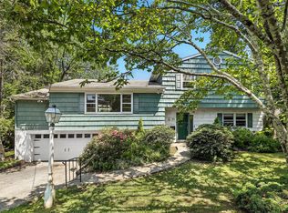 71 Apawamis Ave, Rye, NY 10580