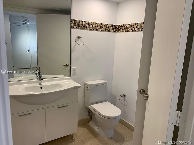 475 Brickell Ave #2015 — Photo 9
