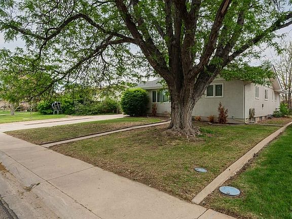 3rd image of 151 Cornell Cir