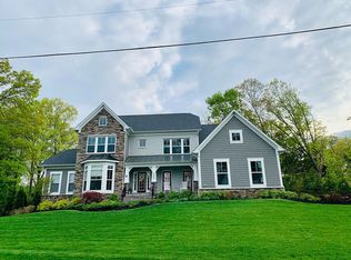 7869 Southdown Rd, Alexandria, VA 22308