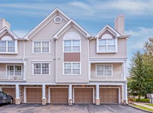 4 Inverness Dr #I4, Edison, NJ 08820