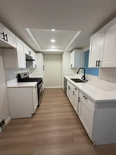 814 W. Redondo Beach Blvd — Photo 2