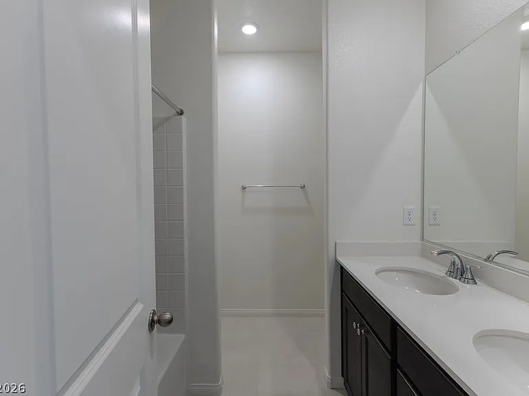 80 Hornbeck Ln — Photo 11