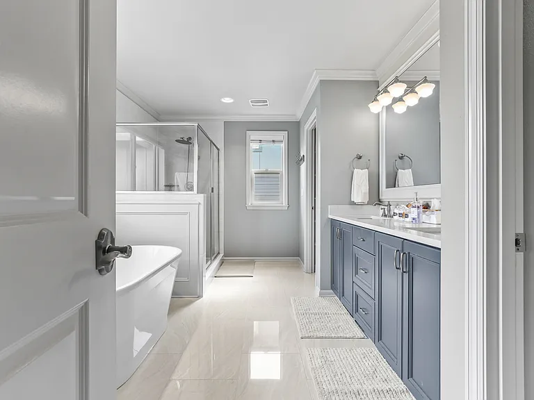 12365 NW Millford St — Photo 35