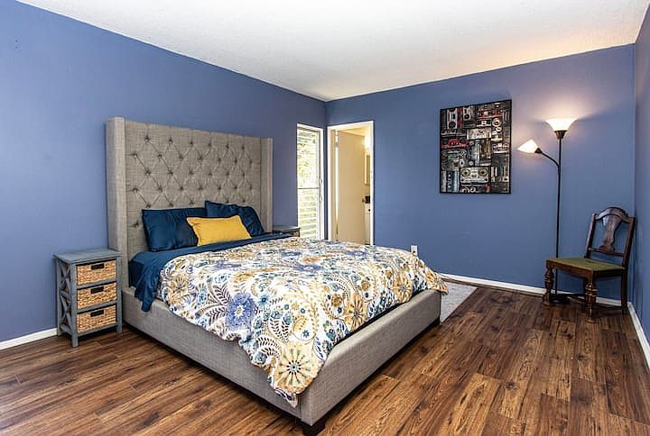 1st image of 3724 Kelton Ave #4-1