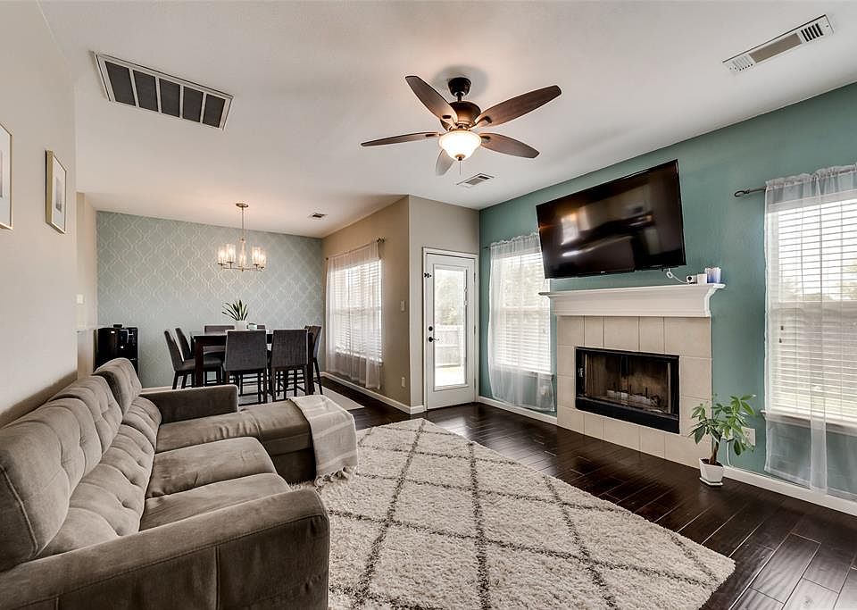 1st image of 1711 Country Crest Ln