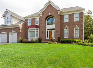 9455 Deramus Farm Ct, Vienna, VA 22182