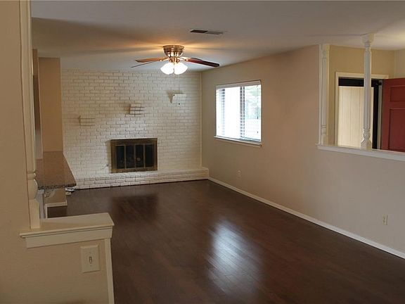 5th image of 704 Buffalo Dr