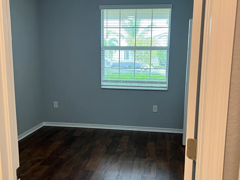4351 Bluegrass Dr — Photo 11
