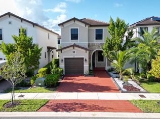 3436 W 110th St, Hialeah, FL 33018