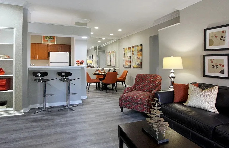 Lenox Village Apartments — Photo 25